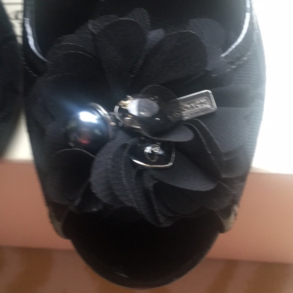 Coach wedge shoes size 7 - Picture 4 of 4